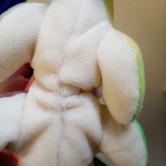 Izzy the Iguana (Rainbow) Beanie Baby - Picture 8 of 8
